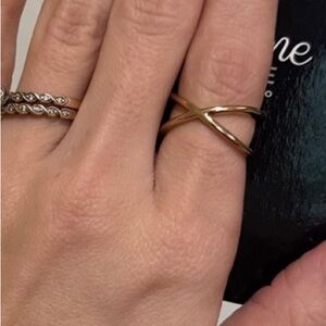 Jasmine Lane Jewelry Co Gold X Cross Ring Size 7